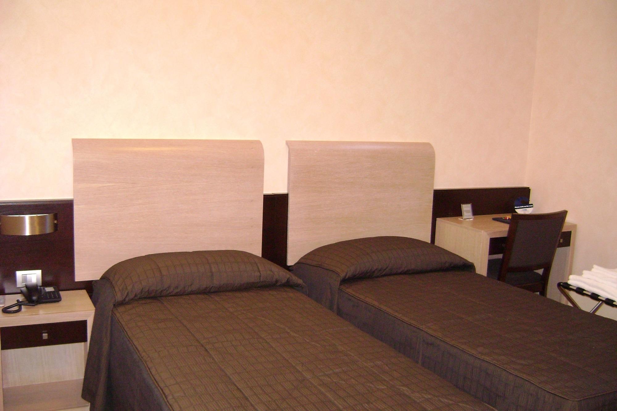 Eh Rome Airport Euro House Hotels Fiumicino Extérieur photo