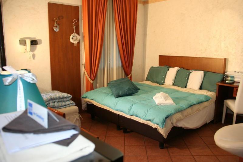 Eh Rome Airport Euro House Hotels Fiumicino Extérieur photo