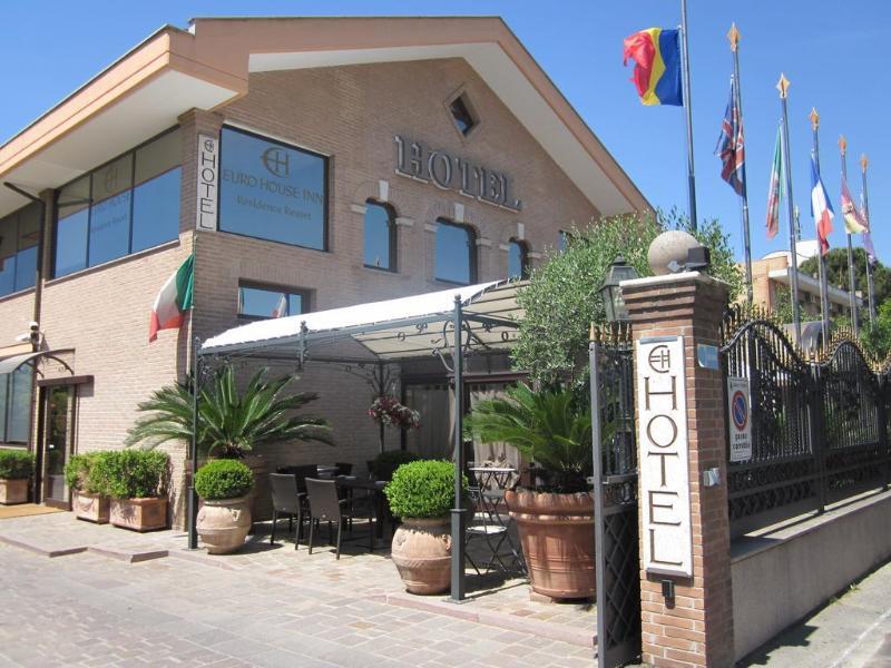 Eh Rome Airport Euro House Hotels Fiumicino Extérieur photo
